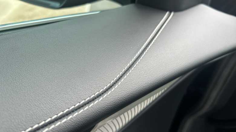 Jaguar F-Pace 2.0 D200 R-Dynamic SE 5dr Auto AWD Diesel Estate